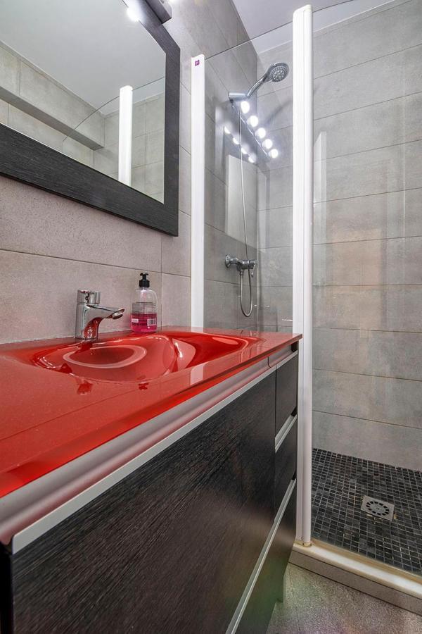 Homefeel Cartuja Seville Exterior photo